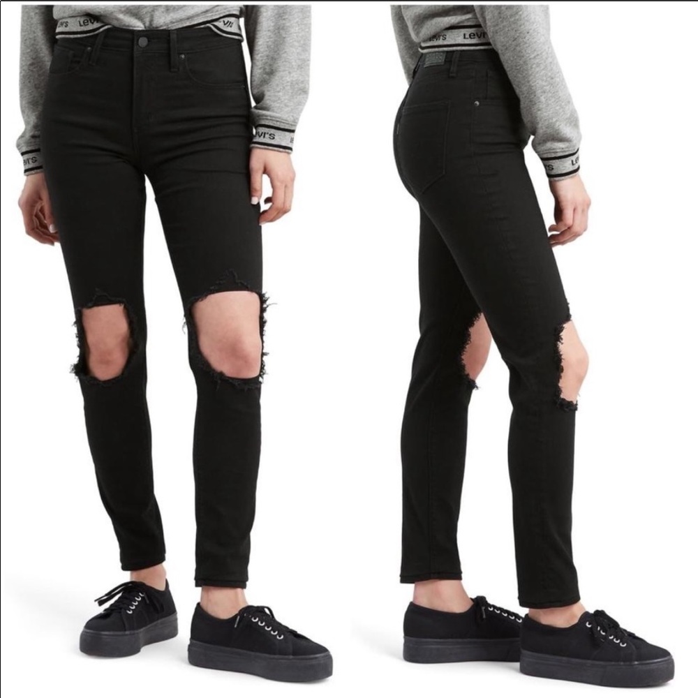 Levi’s jeans 721 High Rise Skinny distressed jeans!